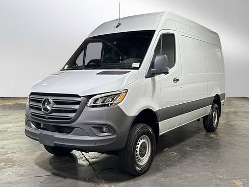 Used 2026 Mercedes-Benz Sprinter 2500 image 7