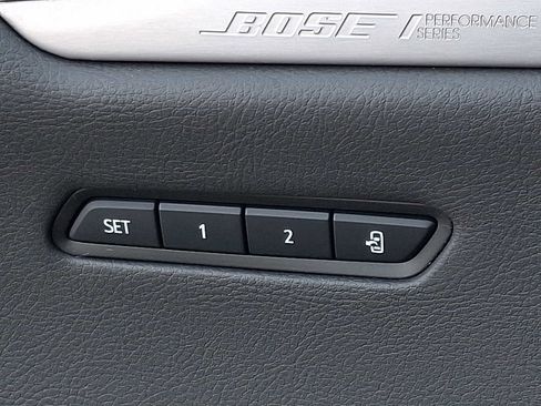 Used 2022 Cadillac XT6 Sport w/ Platinum Package image 28