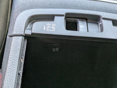 Used 2018 Jeep Grand Cherokee Laredo image 29