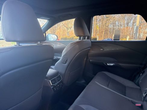 Used 2025 Lexus RX 450h AWD w/ Luxury Package image 11