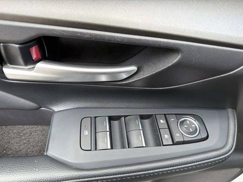 Certified 2025 Toyota Grand Highlander FWD image 8