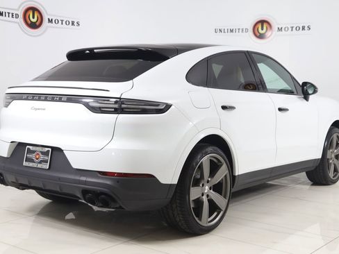 Used 2020 Porsche Cayenne AWD/4WD image 3