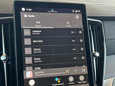 New 2026 Volvo XC90 B6 Ultra image 16