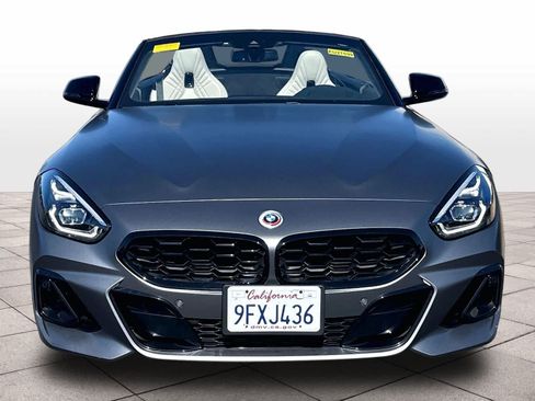 Used 2023 BMW Z4 M40i w/ Premium Package RWD image 2