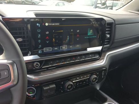 New 2026 Chevrolet Silverado 1500 LTZ w/ LTZ Convenience Package II image 34