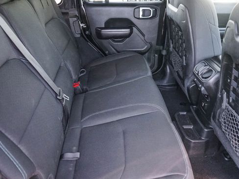 Used 2021 Jeep Wrangler Unlimited Rubicon 4xe image 16