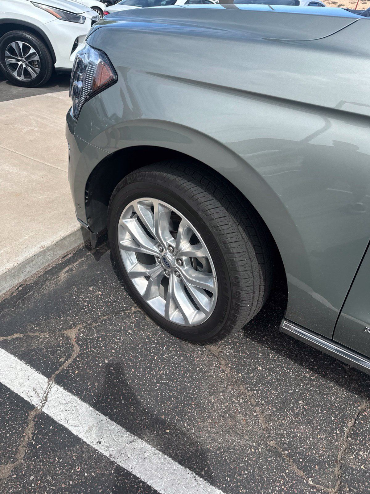 Used 2019 Ford Expedition Max Platinum AWD/4WD image 14