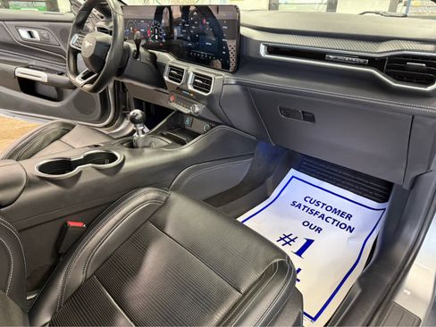 Used 2024 Ford Mustang GT Premium image 30