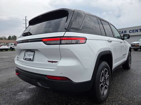 Used 2022 Jeep Grand Cherokee Trailhawk w/ ADV Protech Group II AWD/4WD image 49