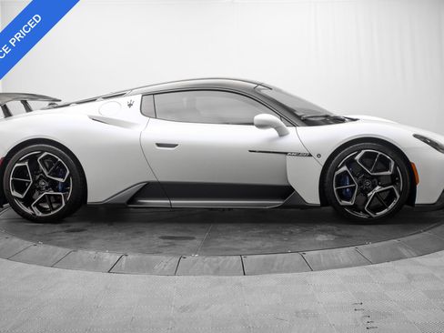 Used 2022 Maserati MC20 Coupe RWD image 2