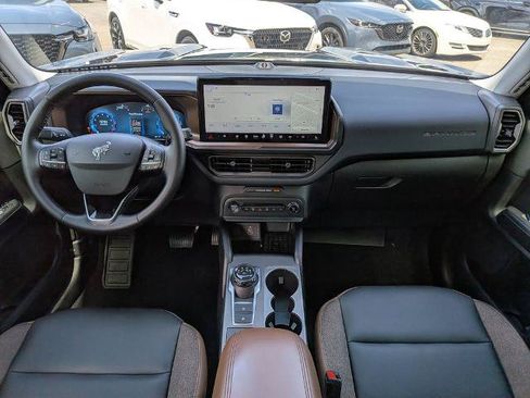 Certified 2025 Ford Bronco Sport Outer Banks w/ Outer Banks Tech Package+ AWD/4WD image 17