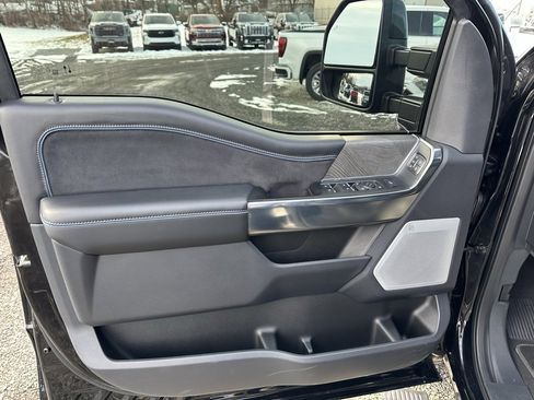 Used 2025 Ford F350 Platinum w/ Tremor Off-Road Package image 21