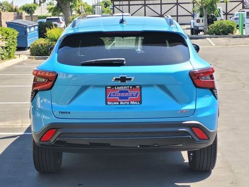 Used 2025 Chevrolet Trax RS w/ Driver Confidence Package FWD image 6