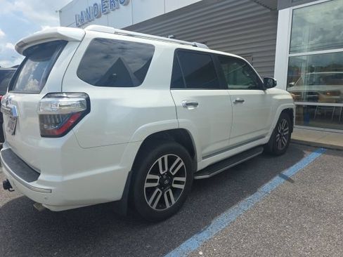 Used 2015 Toyota 4Runner Limited RWD image 3