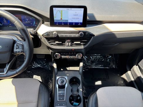 Used 2021 Ford Escape Titanium w/ Titanium Premium Package FWD image 15