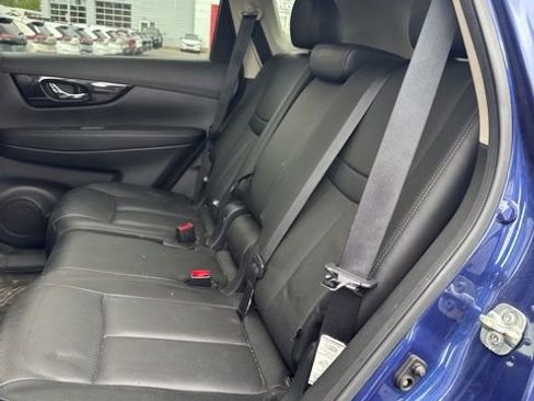 Used 2020 Nissan Rogue SL w/ Premium Package AWD/4WD image 10
