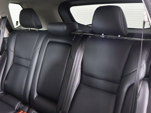 Used 2023 Nissan Rogue SL w/ SL Premium Package image 35