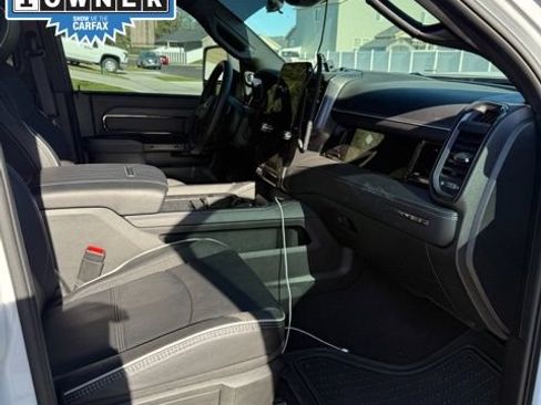 Used 2026 RAM 3500 Limited AWD/4WD image 7