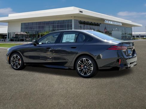 New 2026 BMW 530i w/ M Sport Package RWD image 8