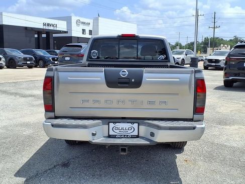 Used 2004 Nissan Frontier XE w/ (VTP) Value Truck Pkg RWD image 6