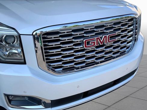 Used 2019 GMC Yukon XL Denali w/ Denali Ultimate Package RWD image 31