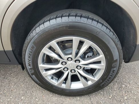 Certified 2022 Cadillac XT5 Premium Luxury AWD/4WD image 29
