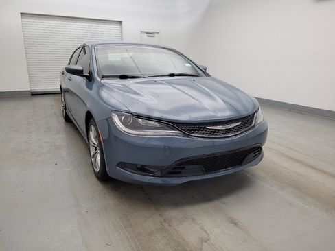 Used 2015 Chrysler 200 S w/ Comfort Group image 14