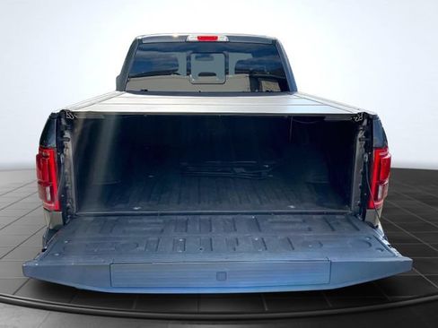 Used 2017 Ford F150 Lariat w/ Equipment Group 502A Luxury AWD/4WD image 12