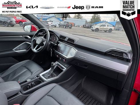 Used 2022 Audi Q3 2.0T Premium AWD/4WD image 30