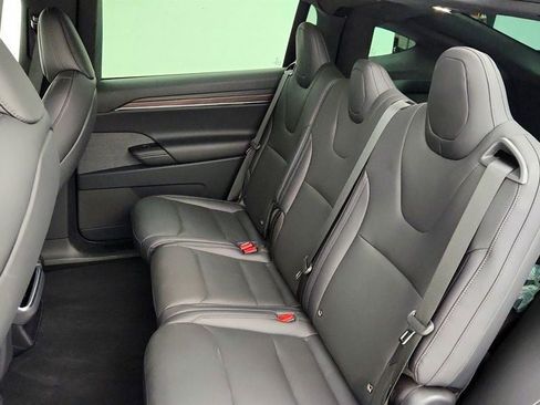 Used 2024 Tesla Model X AWD/4WD image 25