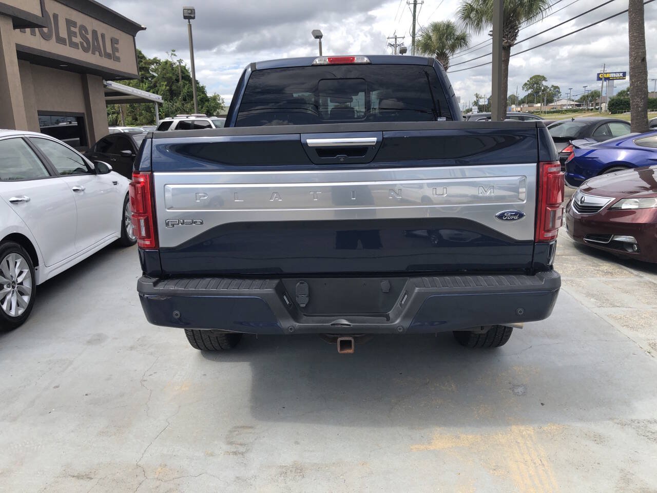 Used 2015 Ford F150 Platinum w/ Technology Package AWD/4WD image 3