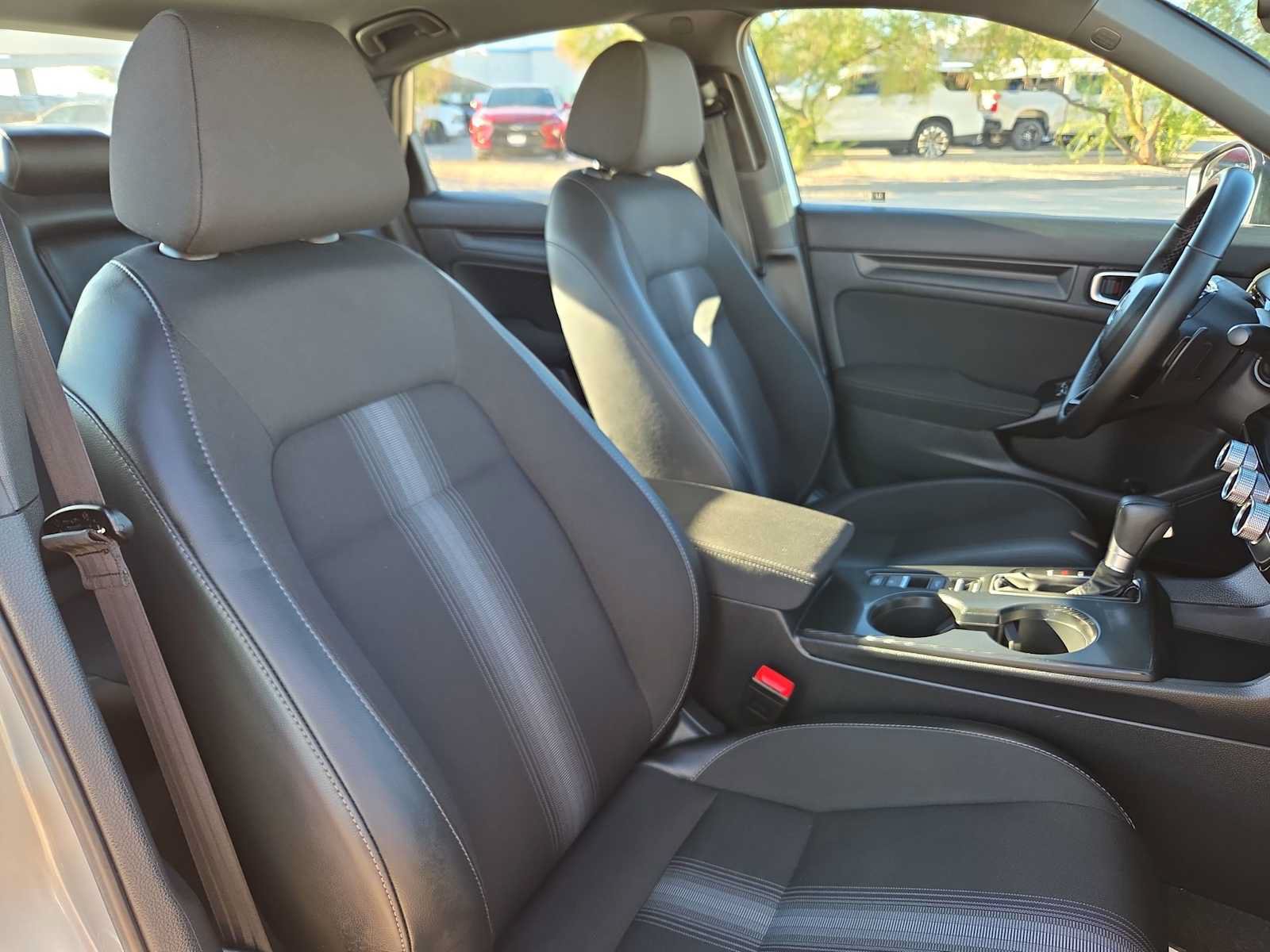 Used 2025 Honda Civic Sport image 18
