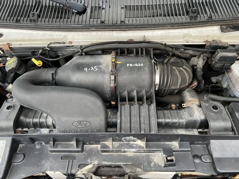 Used 2008 Ford E-350 and Econoline 350 Super Duty image 40