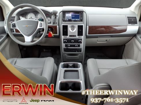 Used 2010 Chrysler Town & Country Touring FWD image 24
