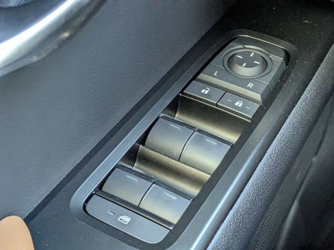 New 2026 Lexus UX 300h FWD w/ Accessory Package (2T) image 23