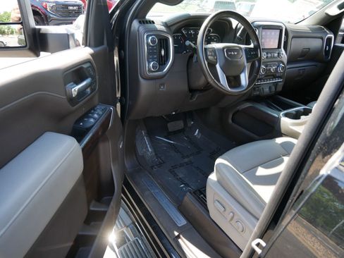 Used 2022 GMC Sierra 2500 SLT w/ SLT Premium Package AWD/4WD image 10