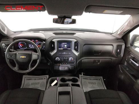 Used 2023 Chevrolet Silverado 1500 Custom AWD/4WD image 31