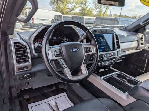 Used 2022 Ford F350 Lariat AWD/4WD image 7
