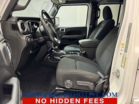 Used 2019 Jeep Wrangler Unlimited Sahara w/ Cold Weather Group AWD/4WD image 11