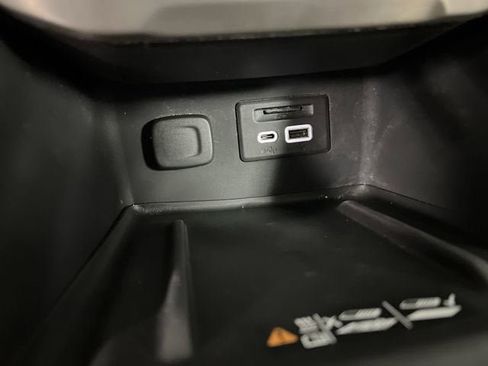 Certified 2023 GMC Acadia Denali FWD image 35