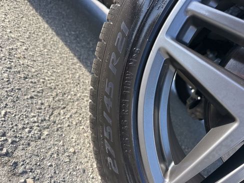 Used 2025 Ford Explorer ST-Line w/ ST-Line Street Pack image 34