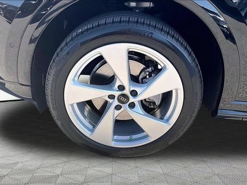Used 2025 Audi Q5 Premium Plus w/ Premium Plus AWD/4WD image 8