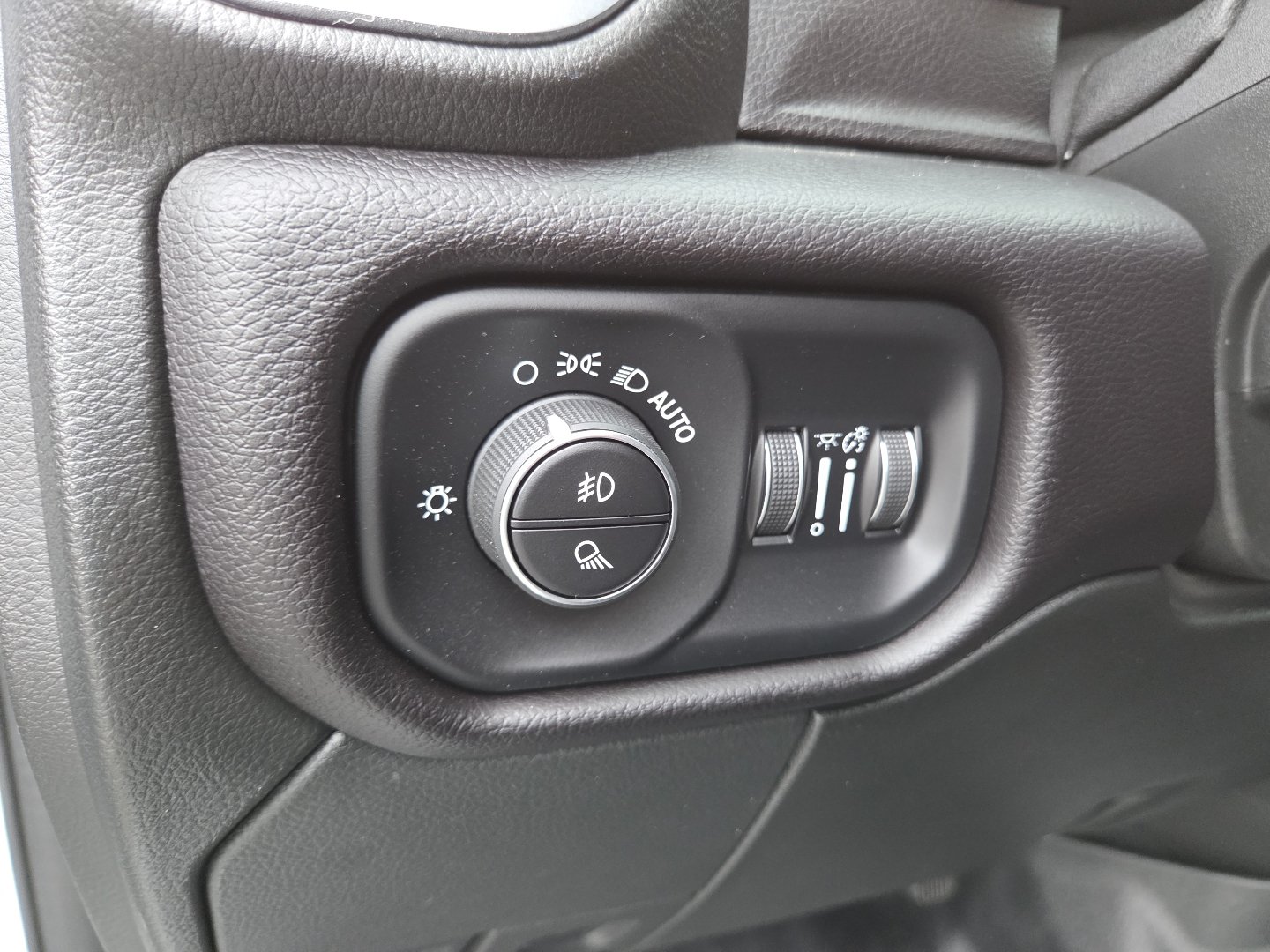 Used 2023 RAM 2500 Laramie AWD/4WD image 27