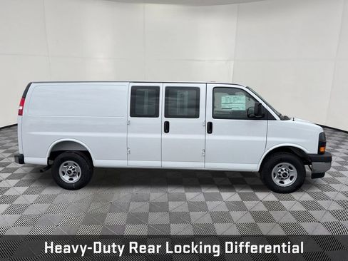 New 2026 GMC Savana 2500 Extended w/ Driver Convenience Package RWD image 7