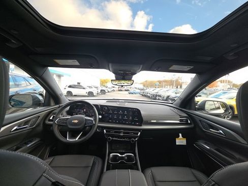 New 2026 Chevrolet Traverse LT w/ Enhanced Driving Package image 27