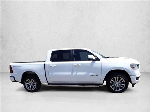 Used 2023 RAM 1500 Laramie AWD/4WD image 5