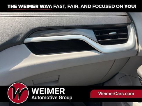 Used 2022 GMC Terrain SLT AWD/4WD image 31