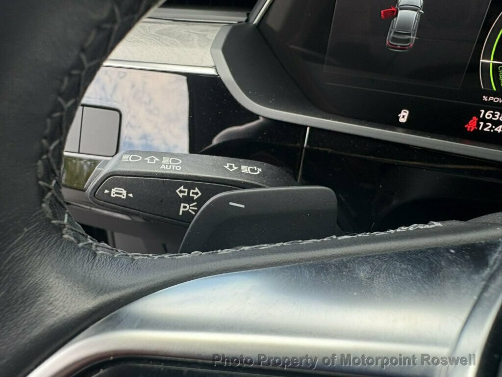 Used 2022 Audi e-tron Premium w/ Convenience Plus Package AWD/4WD image 20