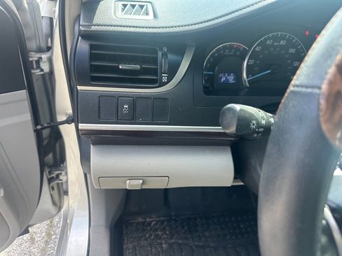 Used 2013 Toyota Camry XLE w/ Preferred Accessory Pkg FWD image 12