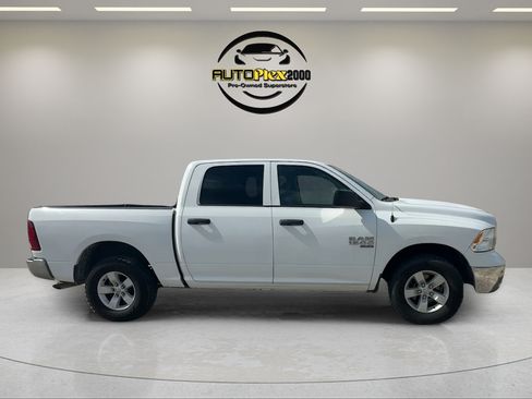Used 2022 RAM 1500 Classic SLT w/ Electronics Group AWD/4WD image 8